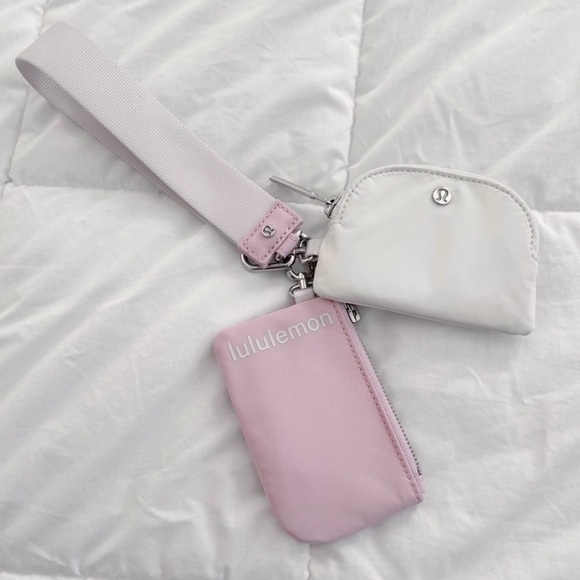 Lululemon Dual Pouch Wristlet White Opal / Pink Peony RARE NEW NWT - Picture 7 of 8